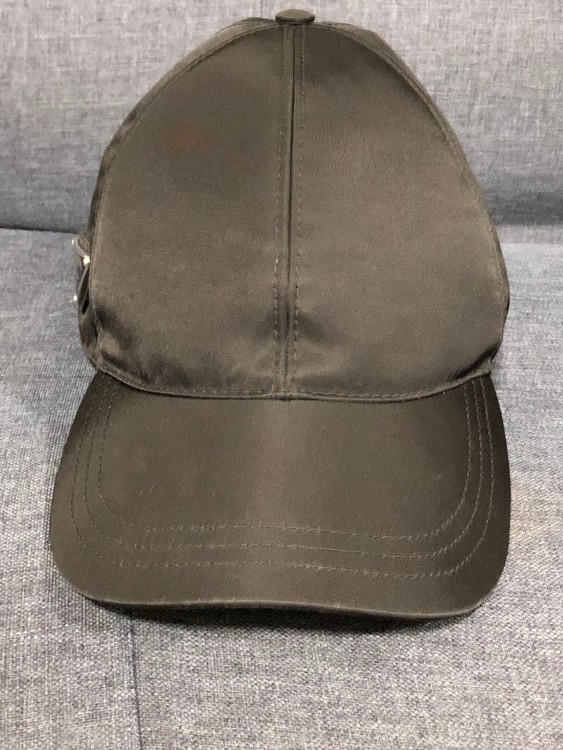 PRADA RE-NYLON ベースボールキャップ NFCタグプレートサイズL