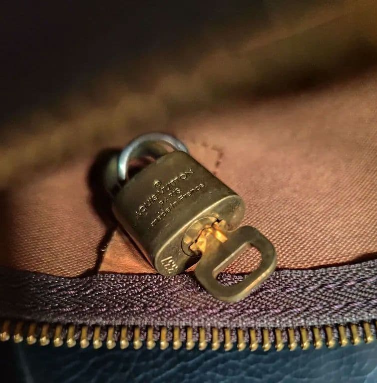 LOUIS VUITTON ルイ ヴィトン モノグラム スピーディ30 バッグ