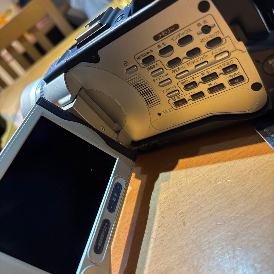 SONY DCR-TRV30 MiniDV、デジタルビデオカメラ