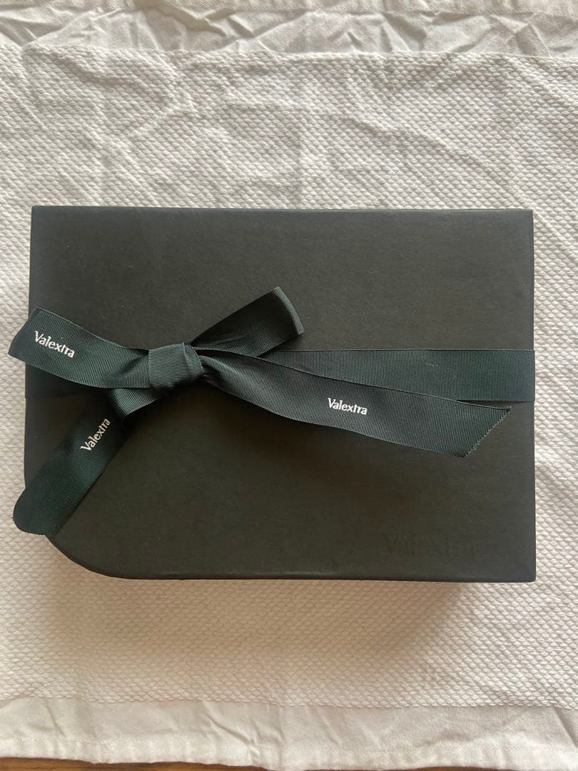 新品未使用　Valextra ブラック 長財布