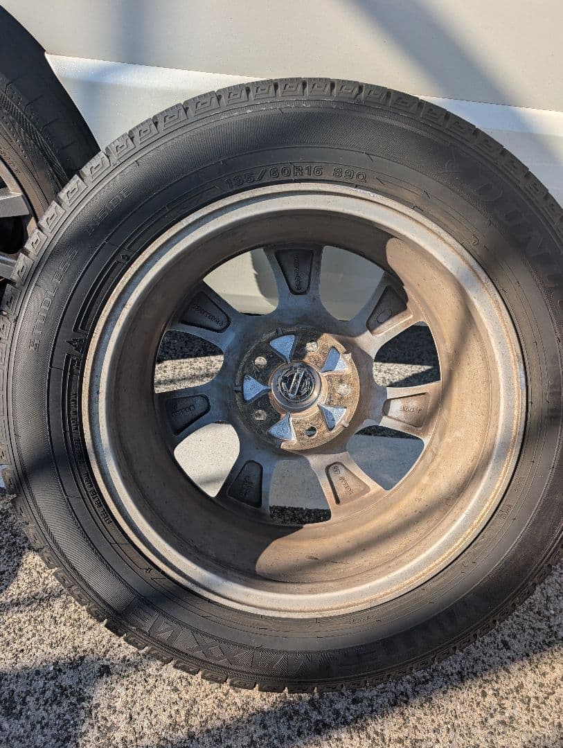 彩鯉　195/60/16スタッドレスタイヤ1本③ナット付き