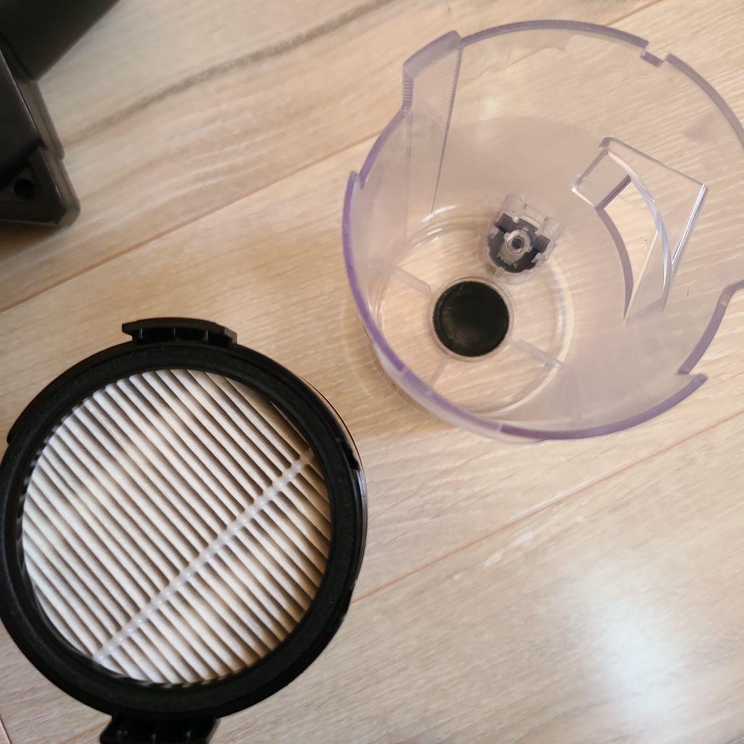 アイリスオーヤマ 充電式サイクロンスティッククリーナー 掃除機　充電器おまけ