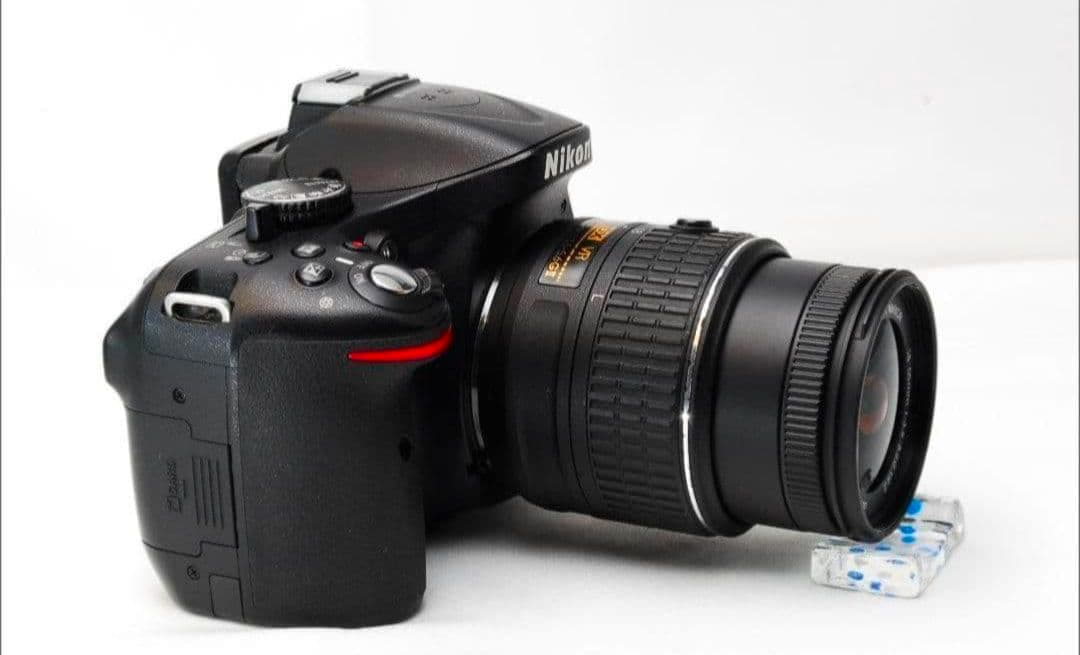 大人気モデル✨NIKON✨D5200✨高機能レンズ✨