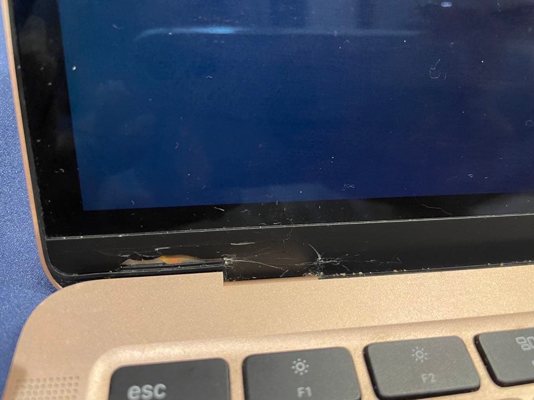 MacBook Air 本体　ピンク　充電器付き