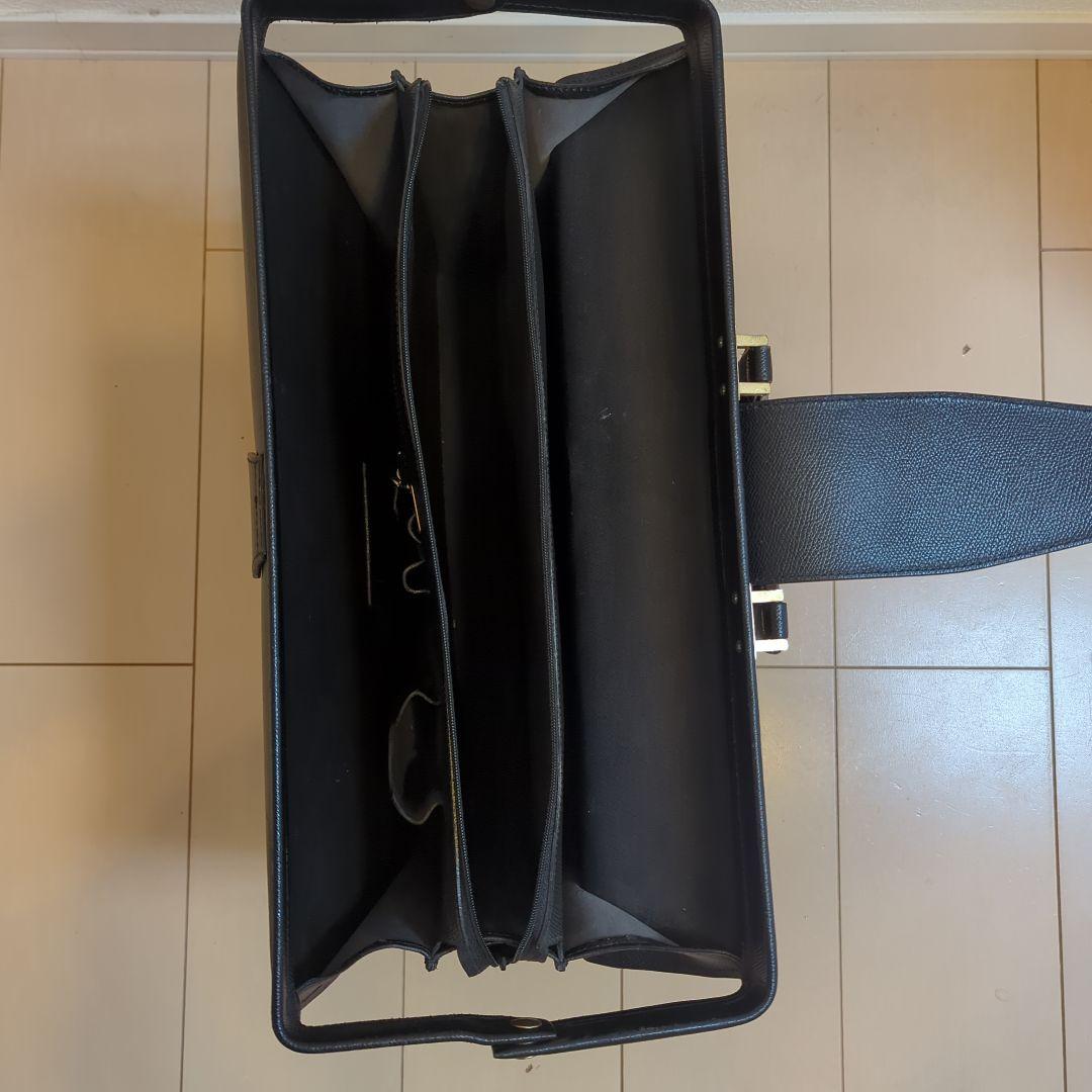 LE TANNEUR ルタヌア ダレスバッグ ブリーフケース シボ革　鍵付