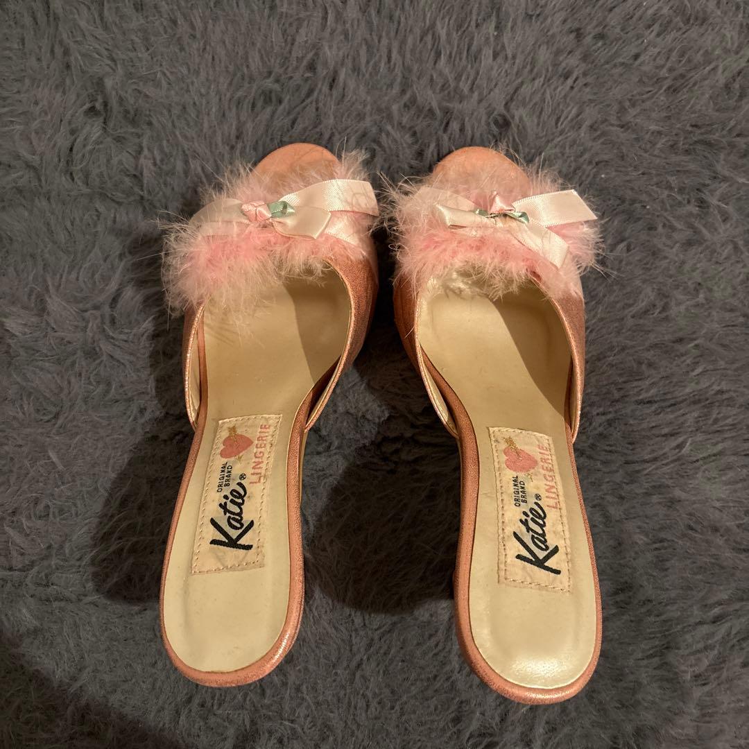 Katie ピンク ファーサンダル　ミュール