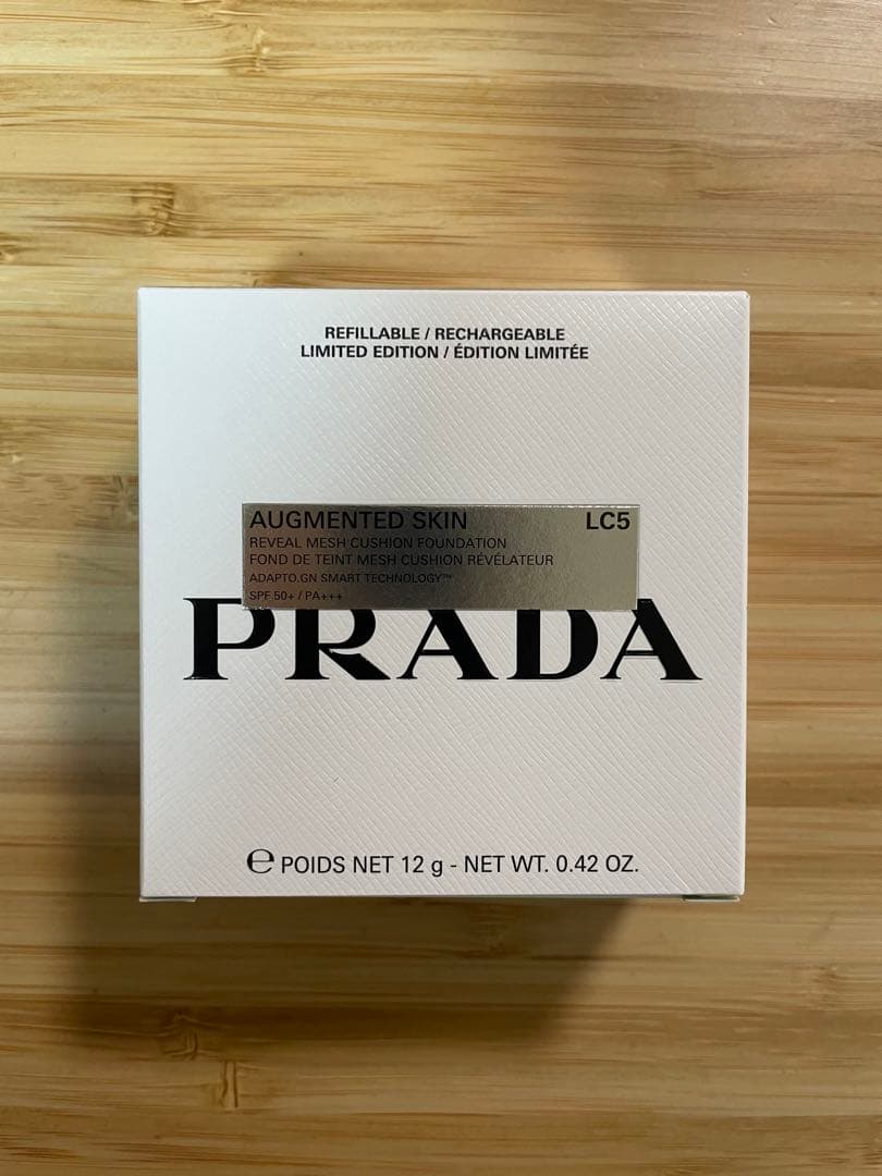 プラダ　メッシュクッション　LC5