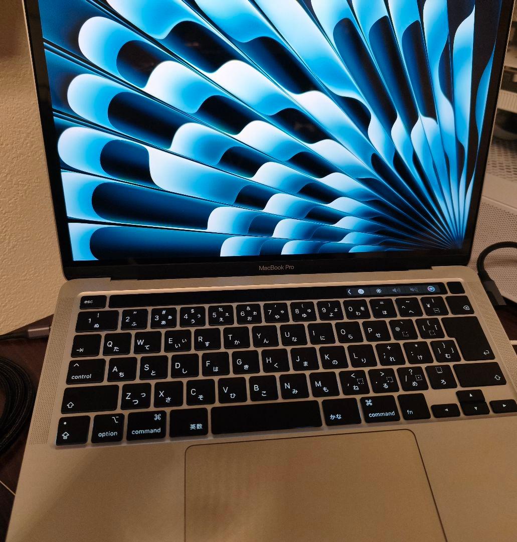MacBook Pro 13-inch 2020 本体