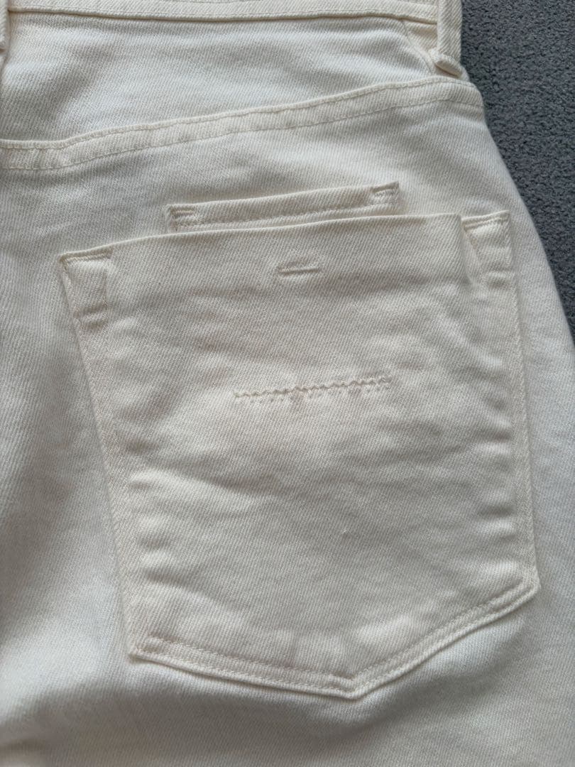 YANUK/ヤヌーク 別注 LEA ストレートホワイトデニム　23