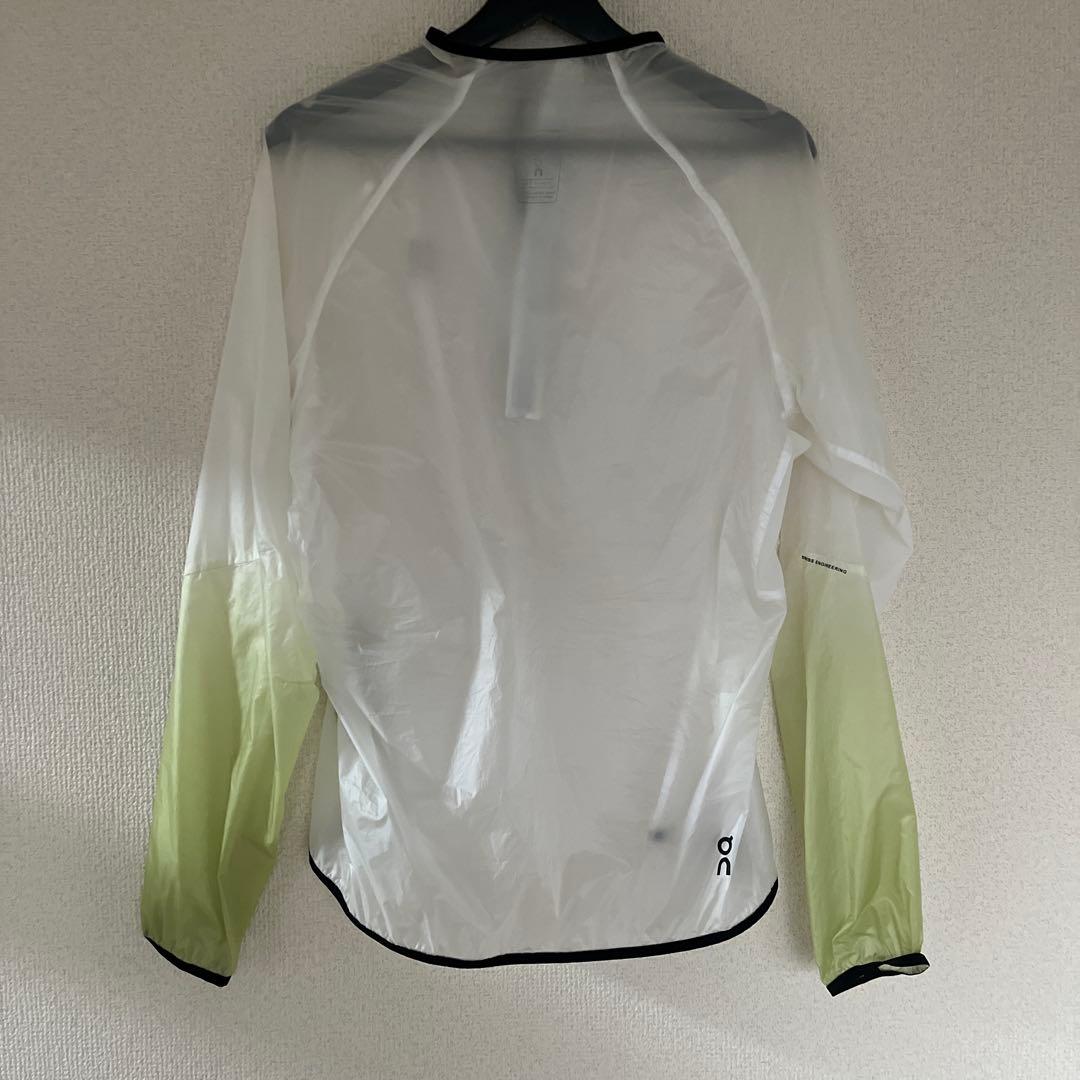 28日まで出品　ON ウィンドブレーカー ホワイト/グリーンゼロジャケット