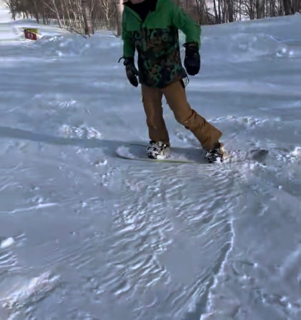 スノーボードウェアセット　686 （ジャケット・パンツ・手袋・ゴーグル）