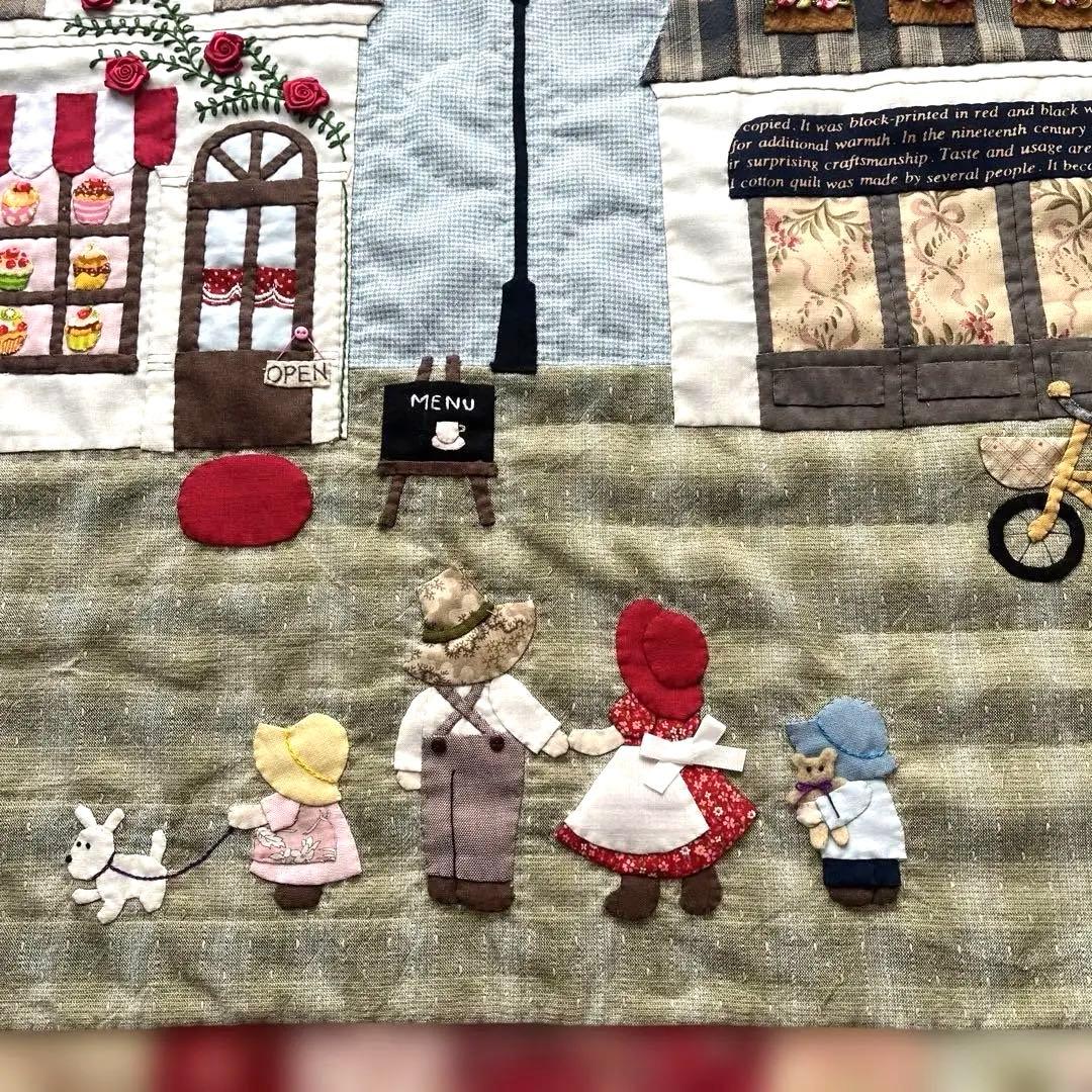 パッチワークタペストリー　スーちゃんキルト