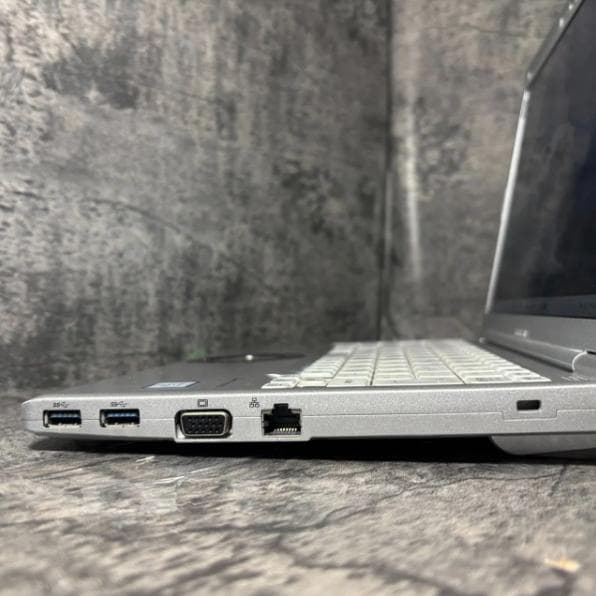 ★Windows11 最新オフィス2024 SSD　初期設定済すぐつかえます★