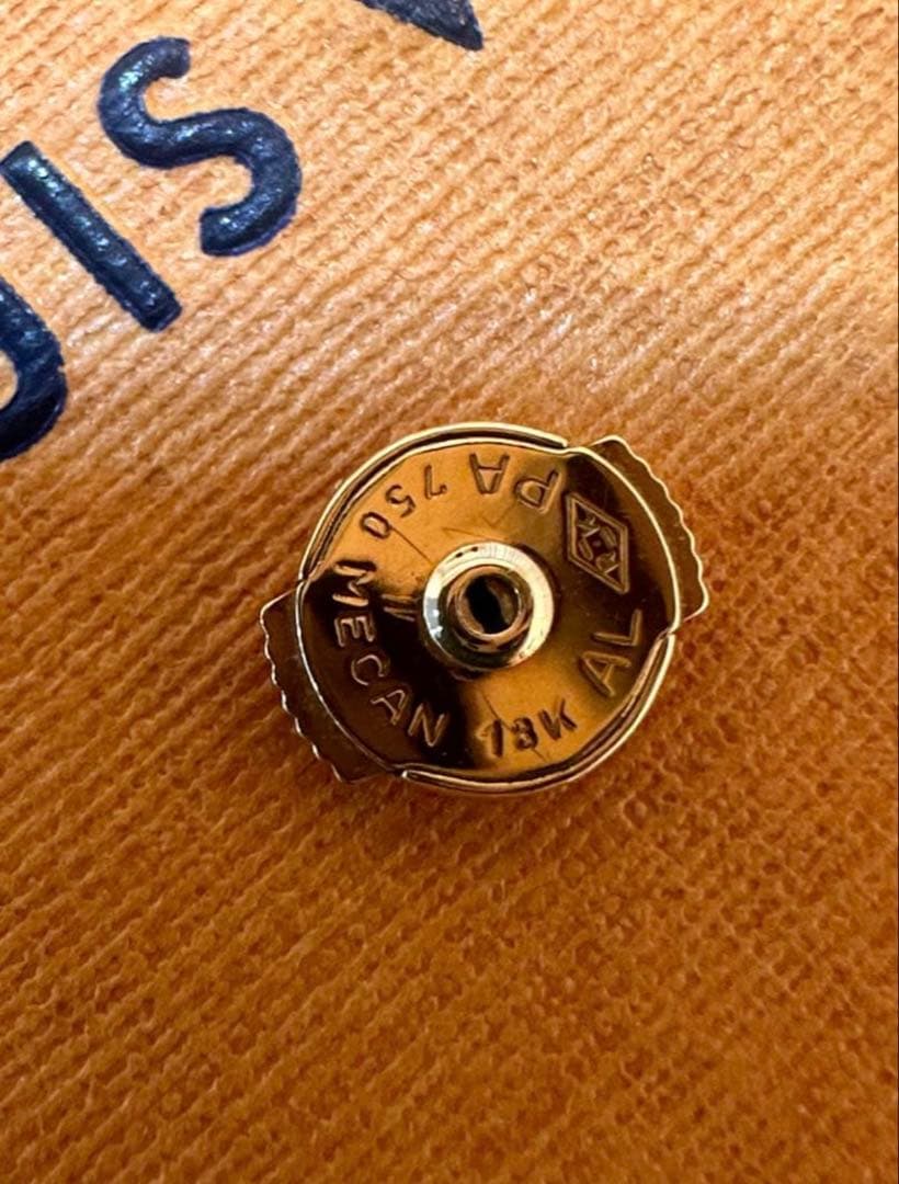 LOUIS VUITTON LV ピアス18K