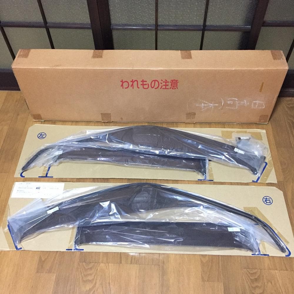 Ｙ【保管品】ダイハツ純正 ムーヴキャンバス ワイドバイザー L900系 １台分