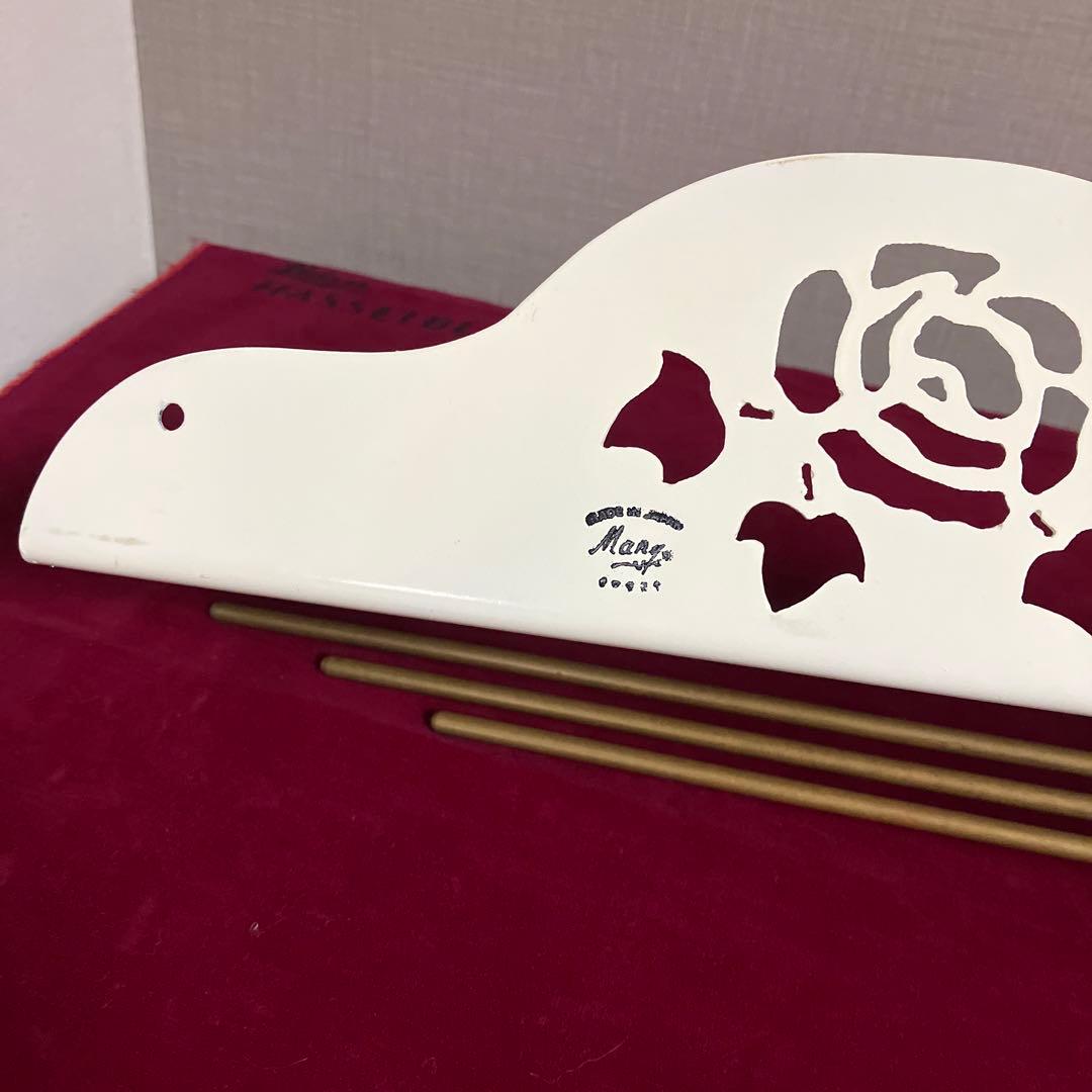 マニー　ローズ　薔薇　アイアン　キッチン　クロス　ふきん　掛け　ホルダー　棚