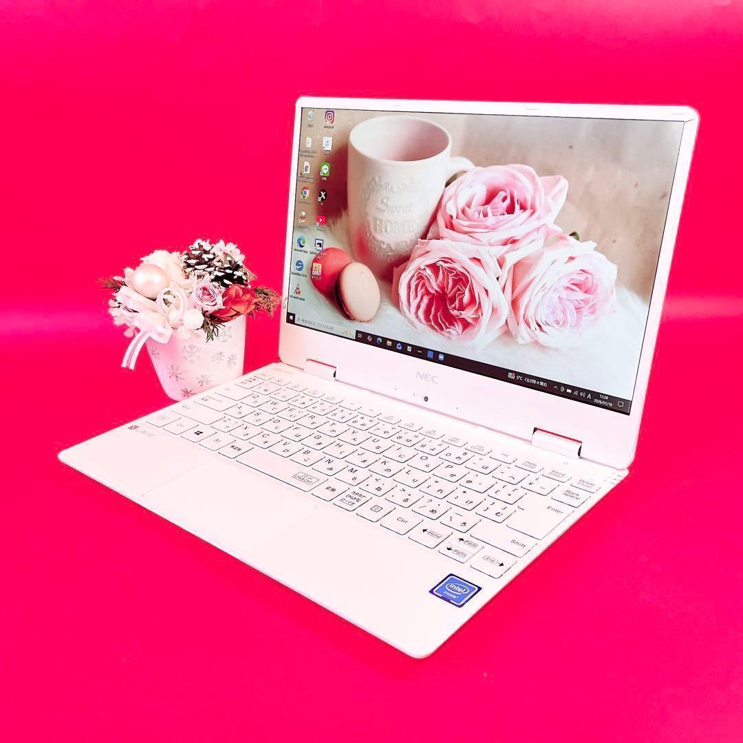 小型軽量✨️バッテリー良好❣️薄型ノートパソコン✨️可愛い白✨️サクサク動くSSDカメラ