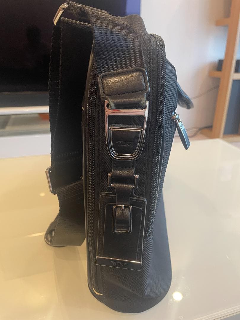 TUMI ビジネスバッグ メンズ 25611D Arrive Narita