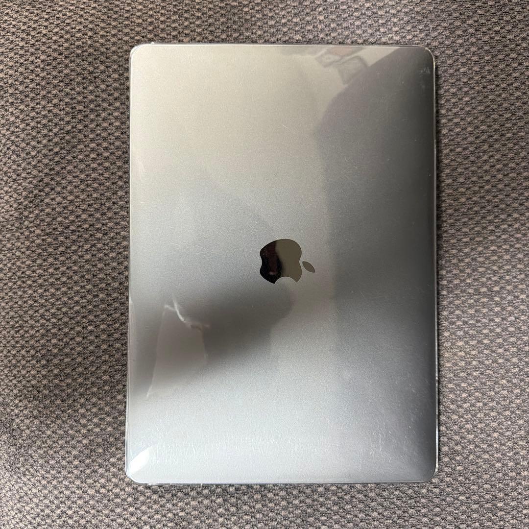 MacBook Air 13-inch M1チップ 256GB