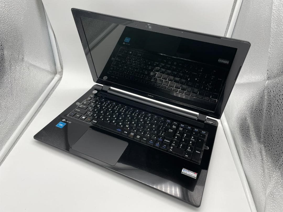 未使用品近い NEC 新品SSD256GB 8G Office付き 初心者向け