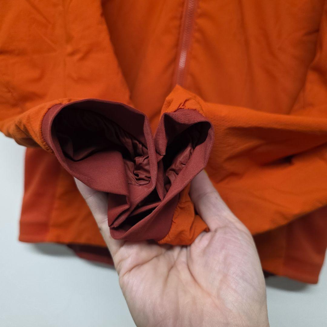 2013年8月生産　アークテリクス　アトムLTジャケット　サイズM 希少カラー！