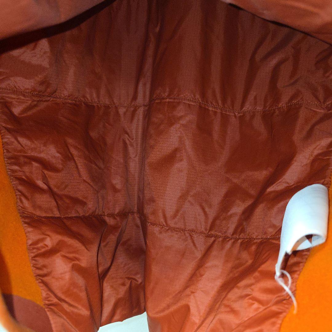 2013年8月生産　アークテリクス　アトムLTジャケット　サイズM 希少カラー！