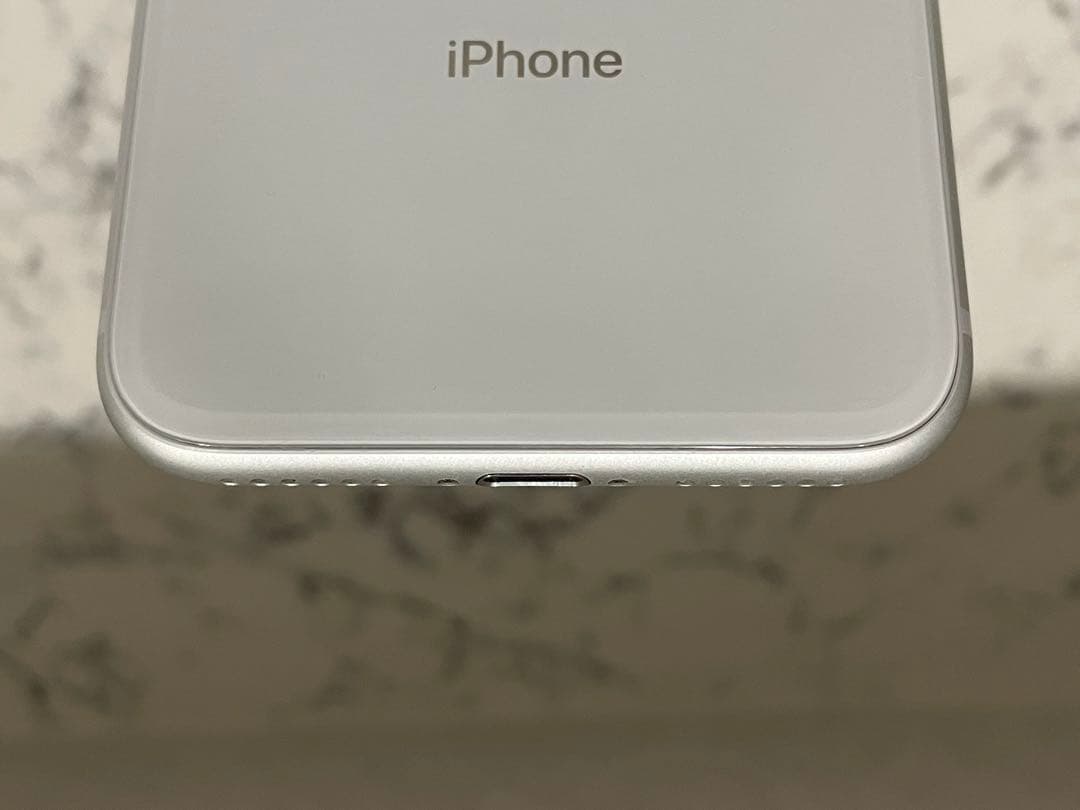 【美品】iPhone8 SIMフリー 64GB