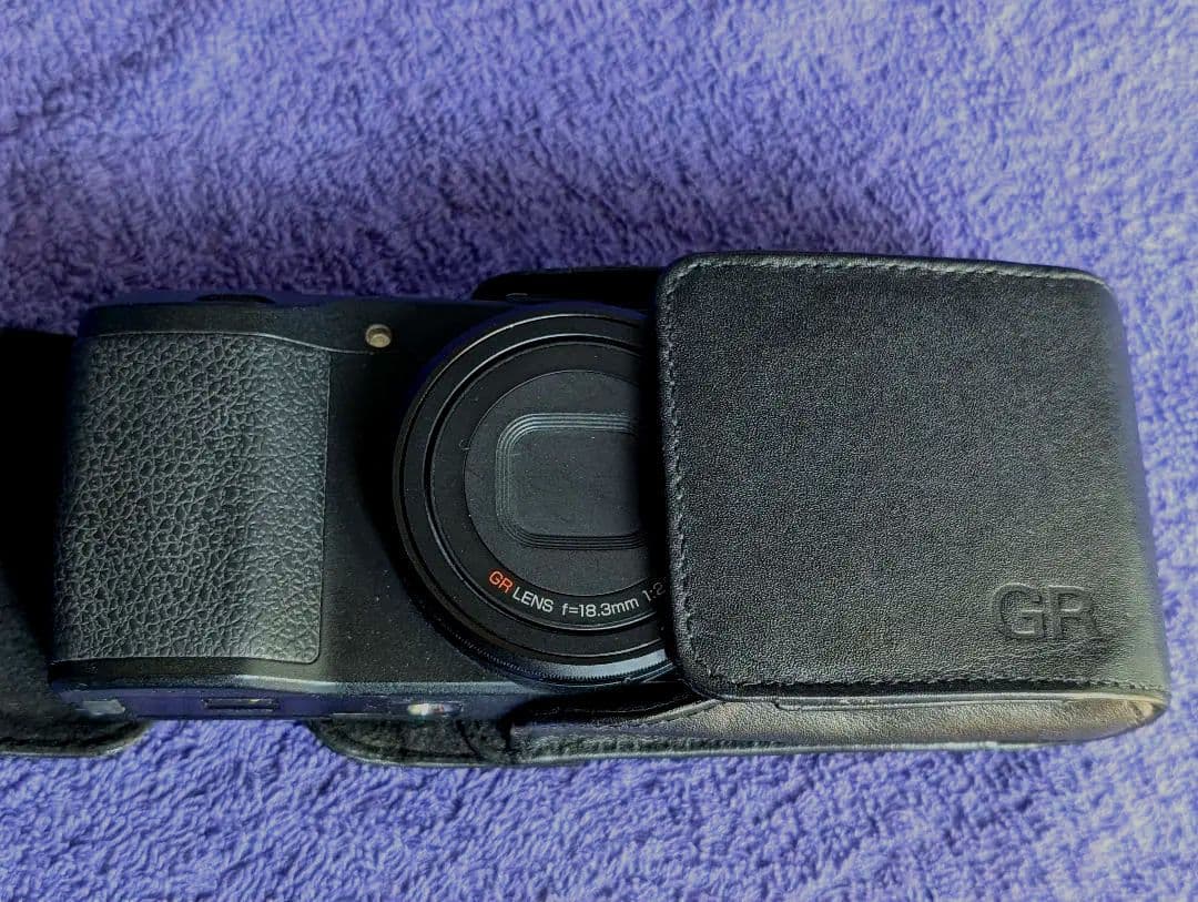 RICOH GR APS-C版 初代デジタルカメラ