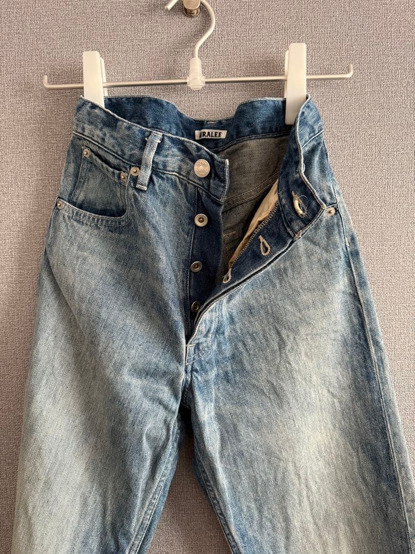 パンツ SELVEDGE FADED LIGHT DENIM NARROW PANTS