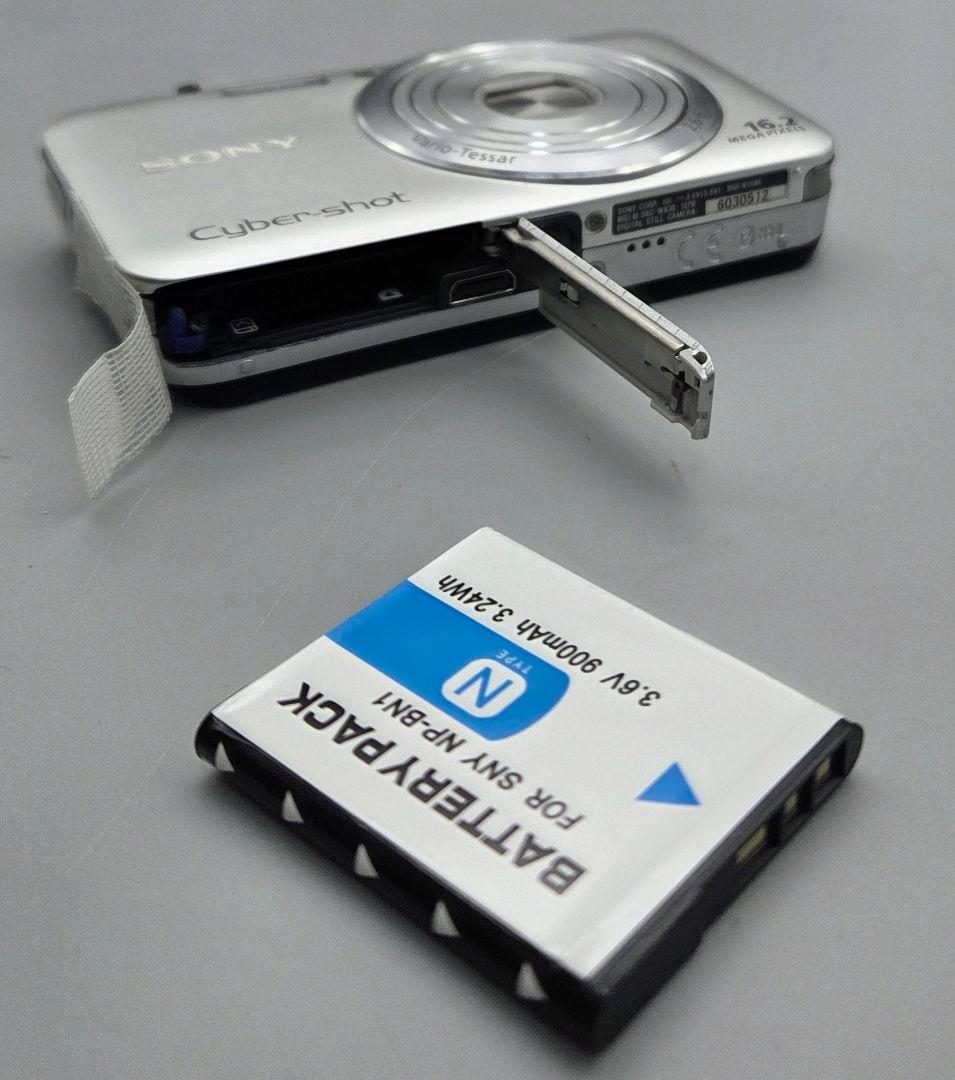 【充電器付】SONY Cyber-shot シルバーDSC-WX30