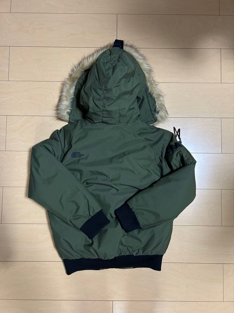 THE NORTH FACE ノースフェイス　フード付きダウンジャケット