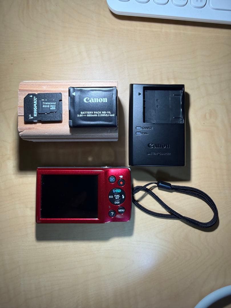 【2/22誕生日セール】新品同様・Canon IXY 120 レッド・CCD