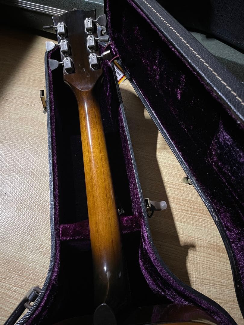 Gibson J-50 deluxe 1970〜1972年製