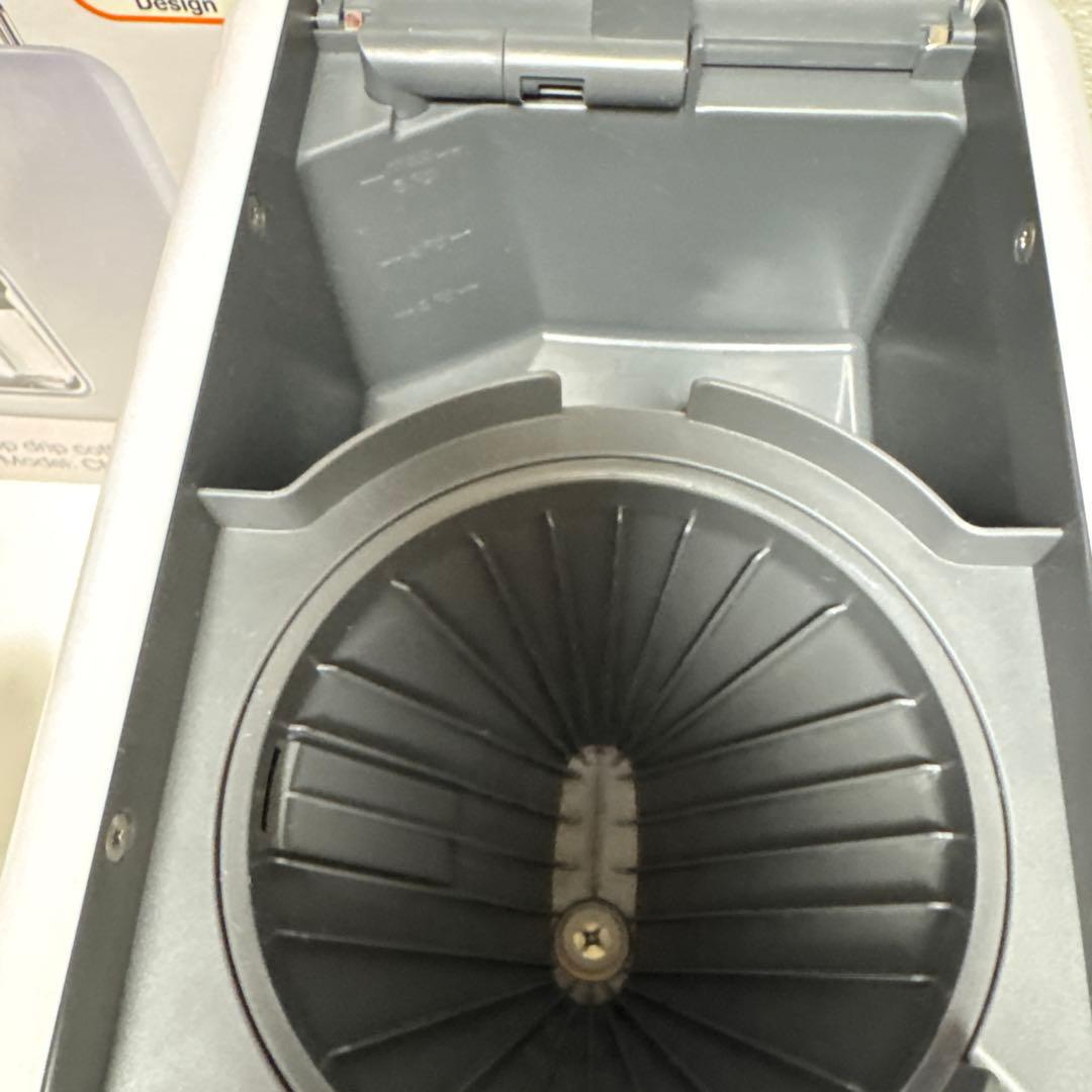 値下げ！DeLonghi デロンギ ドリップ コーヒーメーカー CMB6-WH