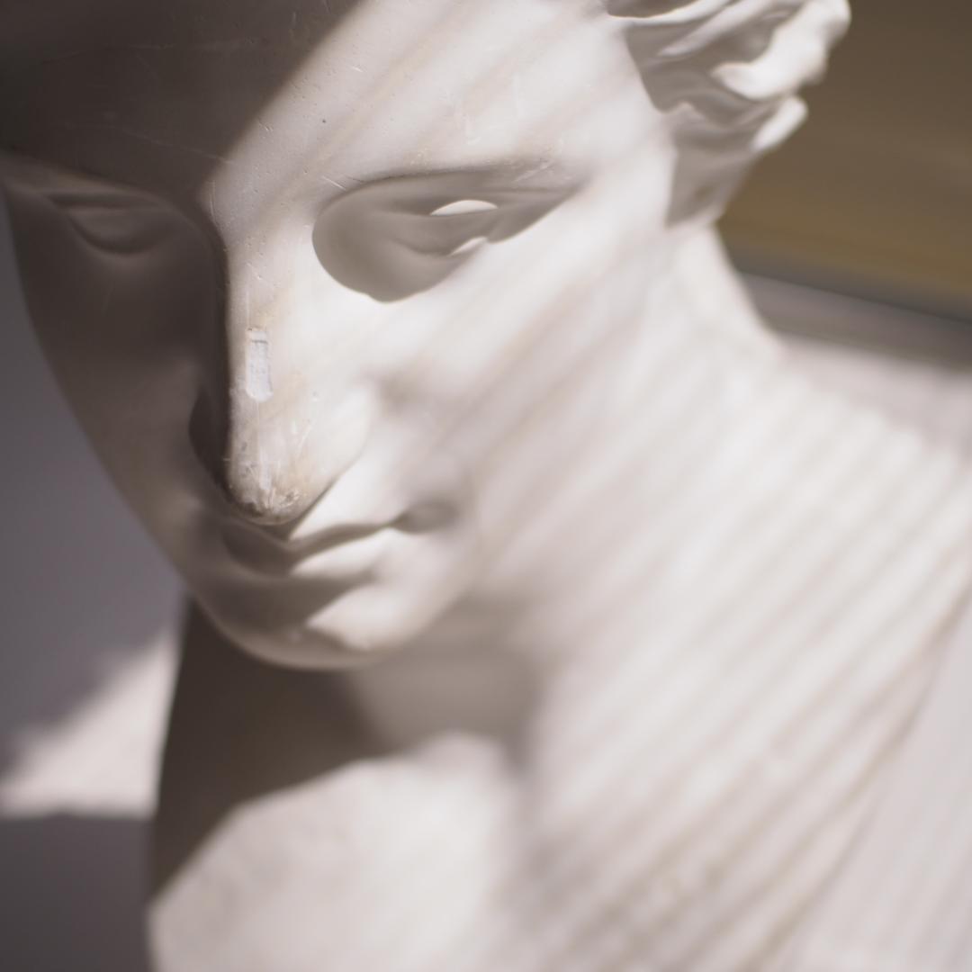 ミロのヴィーナス胸像 石膏像 美術品