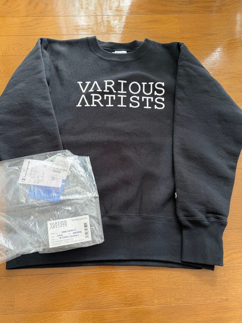 V.A. ブラック スウェットChampion C/N Sweat - 001