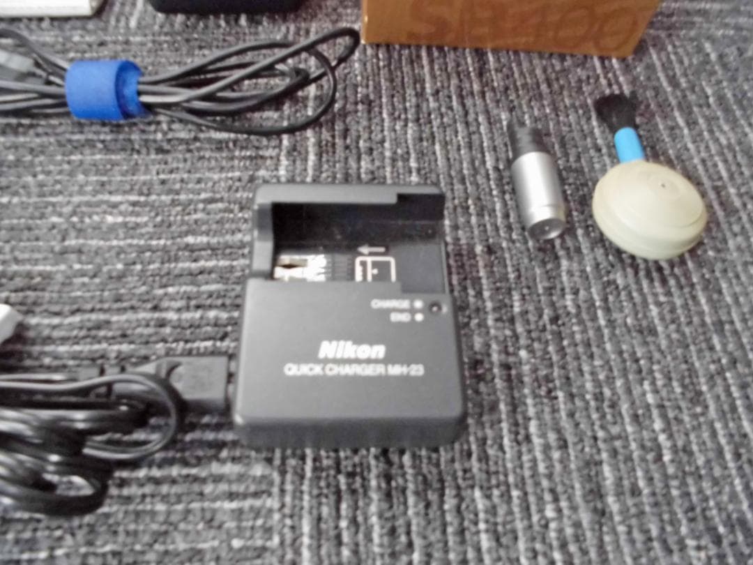 Nikon　超広角ズームレンズ＆デジタル一眼レフカメラD40X＆その他関連部材