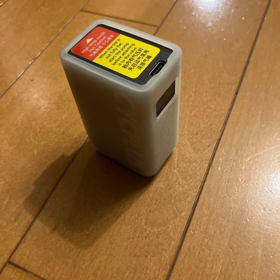 CYCPLUS 携帯ポンプ USBケーブル付き