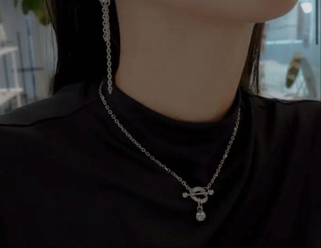 ジュスティーヌクランケ GORDON CHOKER