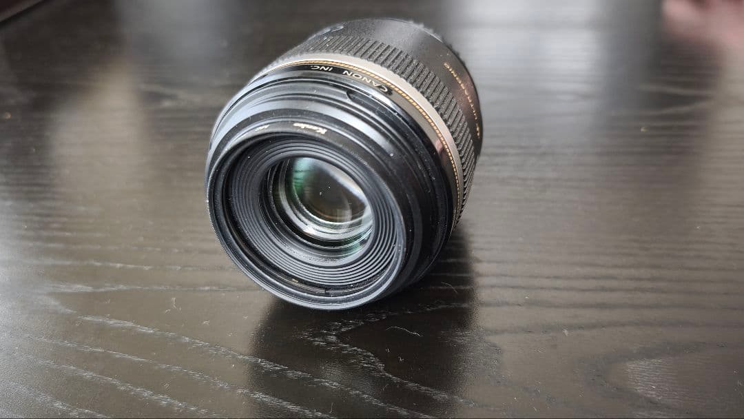 キャノンマクロレンズ　EF-S　60ミリ　F2.8　USM