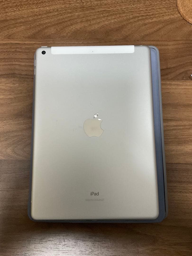 【超美品】iPad第7世代32GBWi-Fi+Cellular バッテリー98%