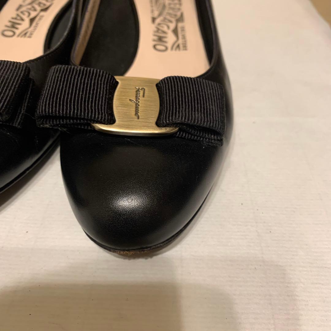 Ferragamo ブラック ヴァラ•リボンフラットパンプス