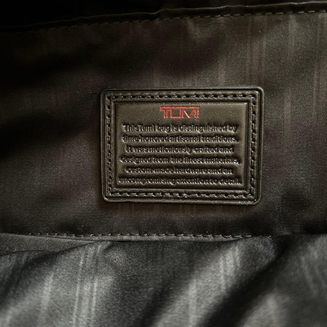 Tumi トートバッグ