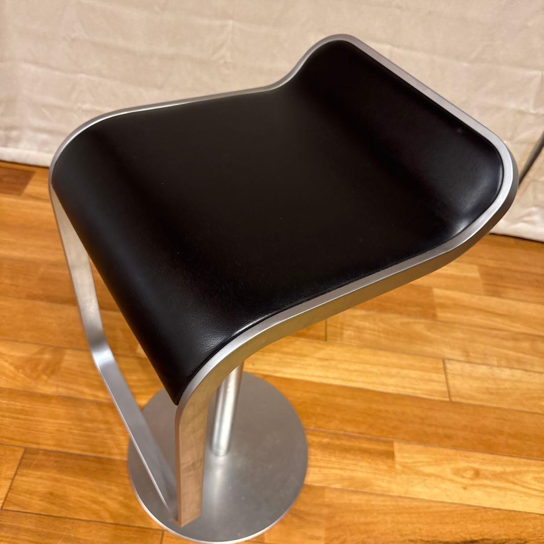laqalmaモダンデザイン ハイチェア