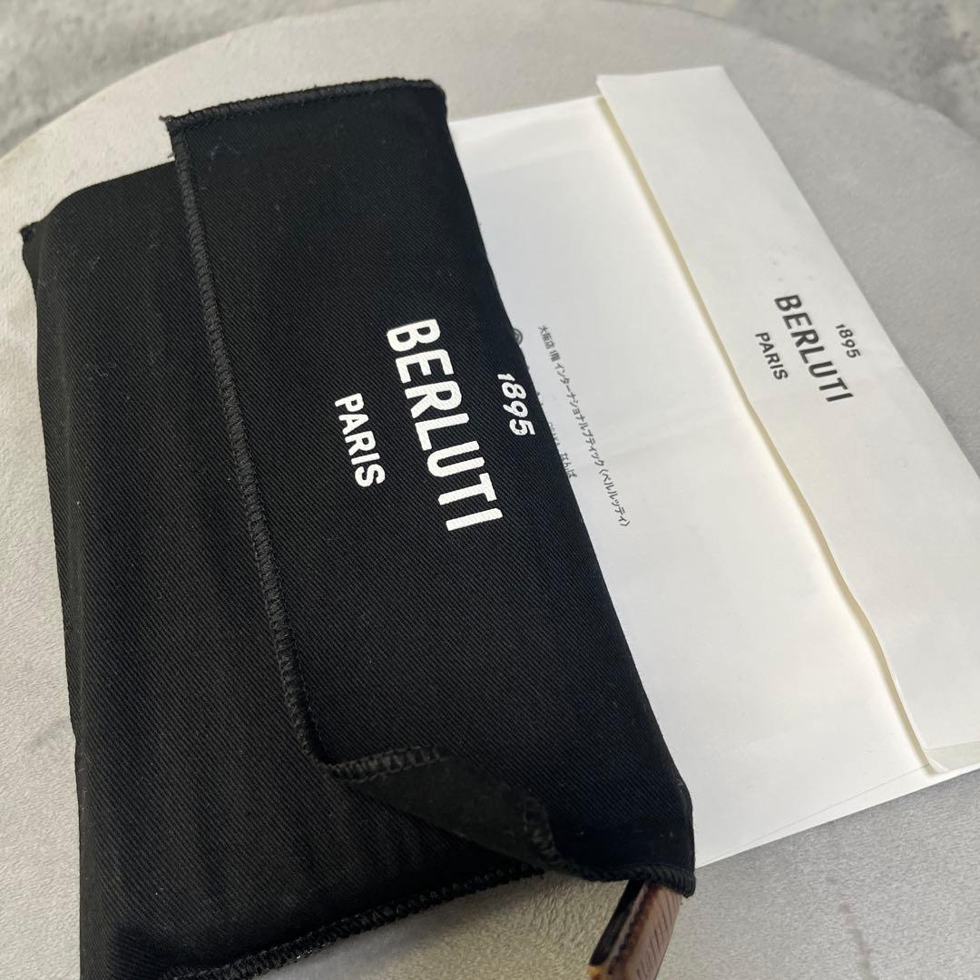 BERLUTI ブラウンレザー長財布