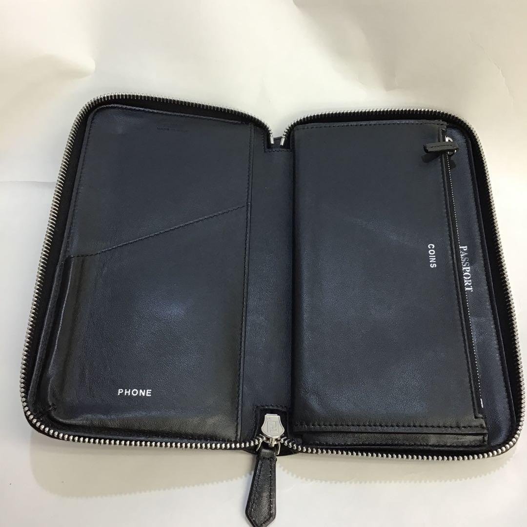 ❣️最終値下げ❣️‼️フェンディ‼️ ラウンドファスナートラベルウォレット　7M0276