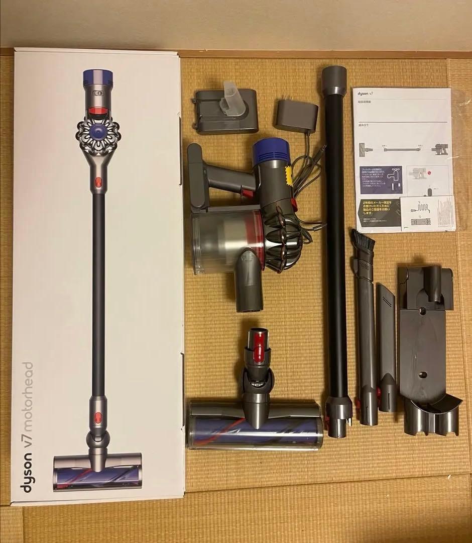 ダイソンv7motorhead SV11 バッテリー新品交換済 動作確認済