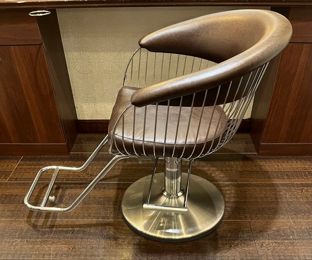 2脚 3月末まで 引き取り限定 タカラベルモント ハープ スタイリング チェア