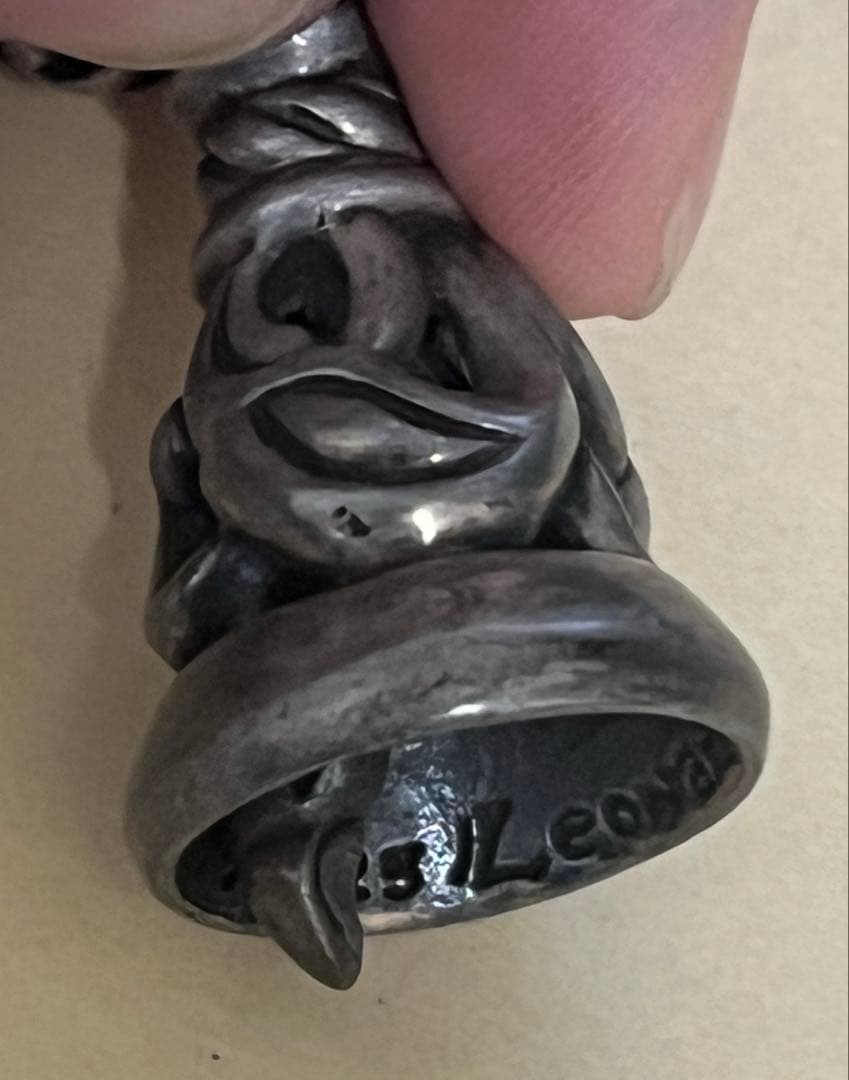 Leonard Kamhout ベルネックレス