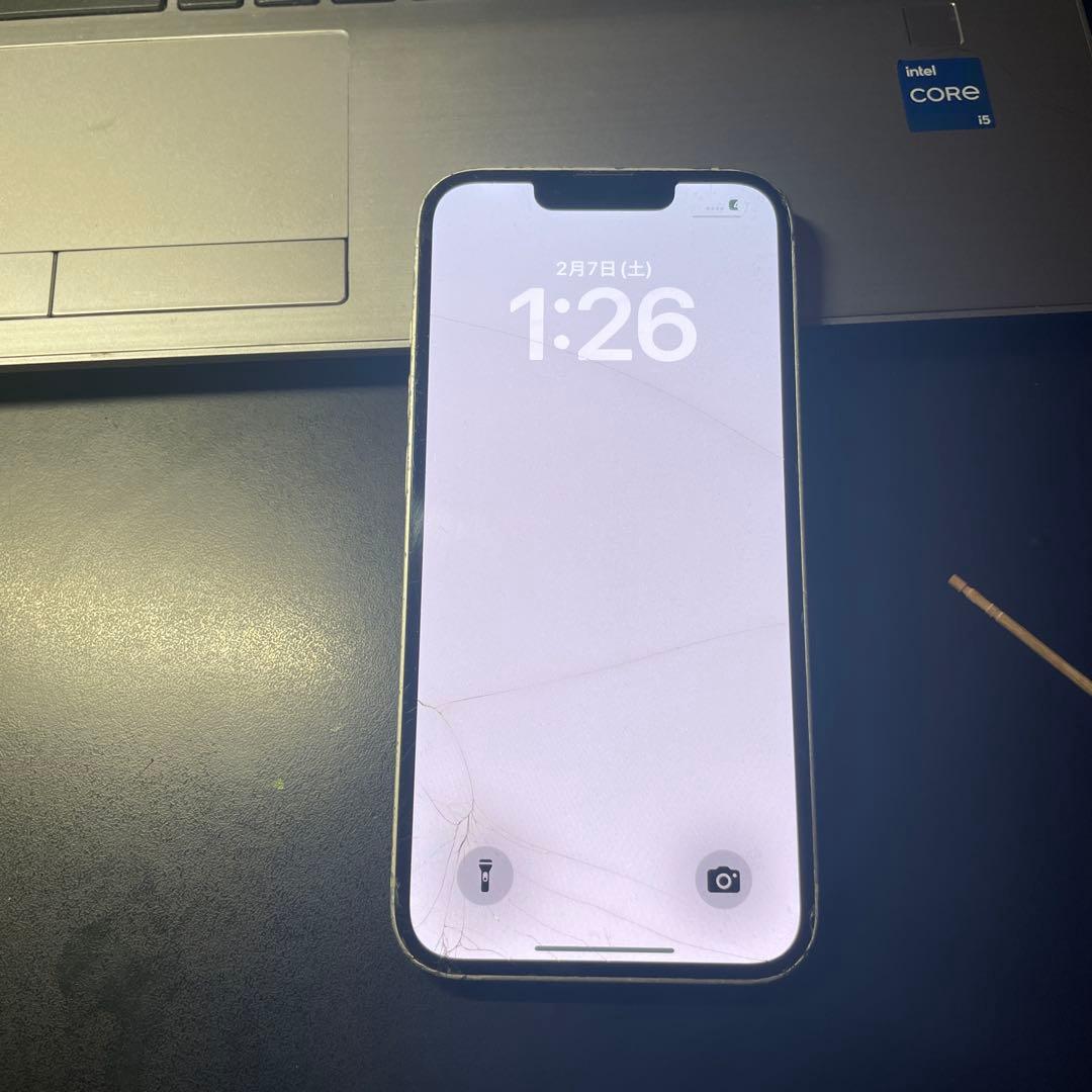 Apple iPhone 13 ホワイト 本体